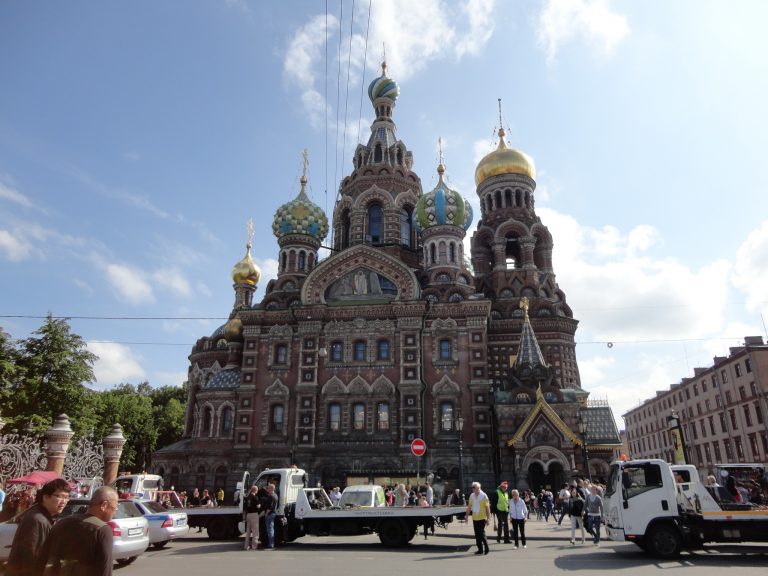 St. Petersburg, Russia – Two Sunny Days of Amazing Sites!